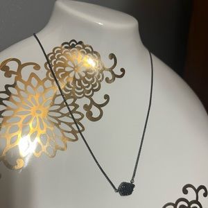 Kendra scott necklace